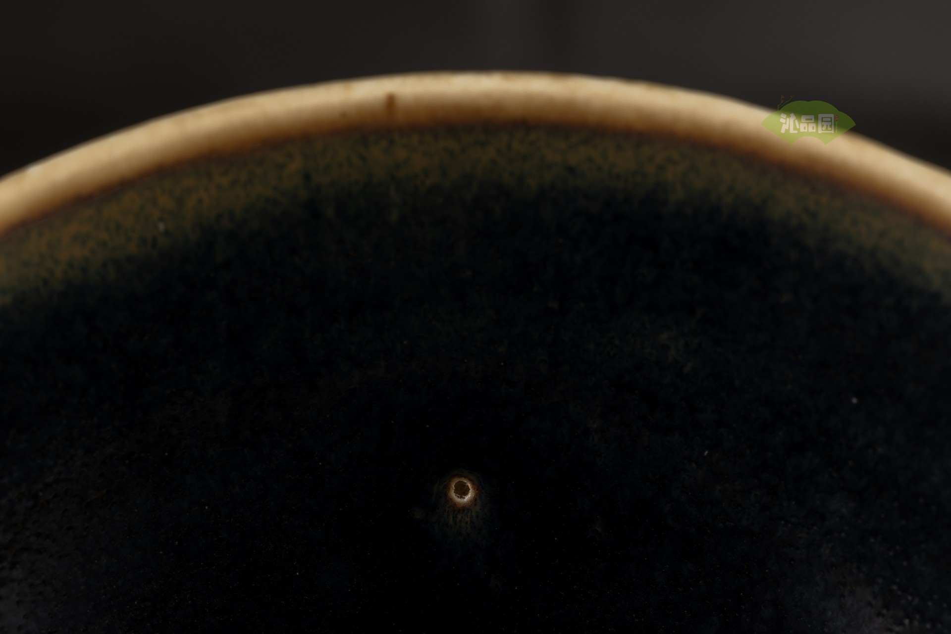 003_b1a5e6413b44.jpg